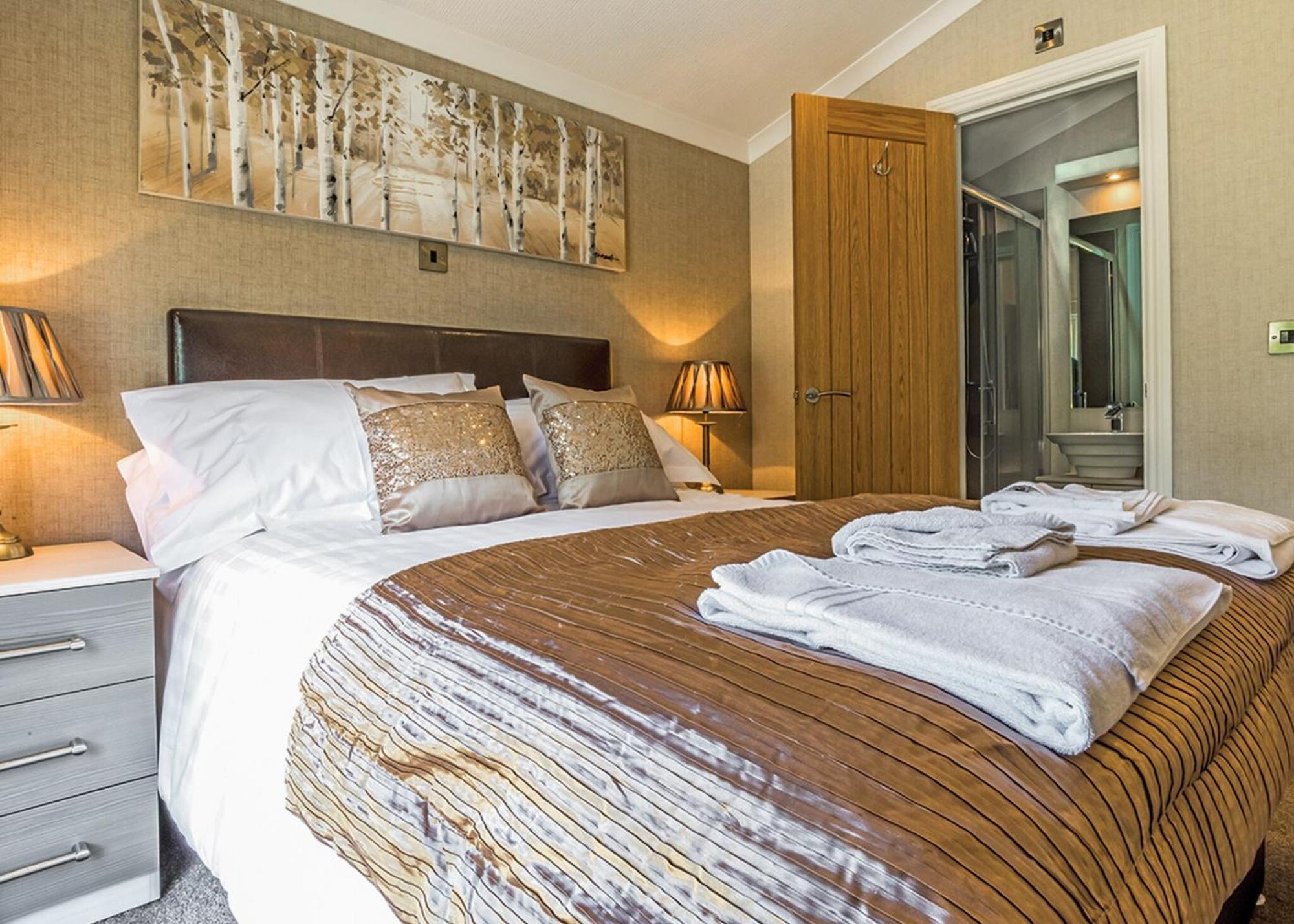Woodhall Country Park Lodges วูดฮอลล์สปา ภายนอก รูปภาพ