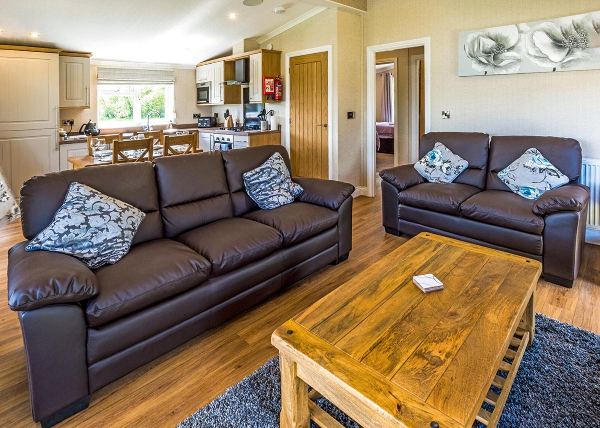 Woodhall Country Park Lodges วูดฮอลล์สปา ภายนอก รูปภาพ