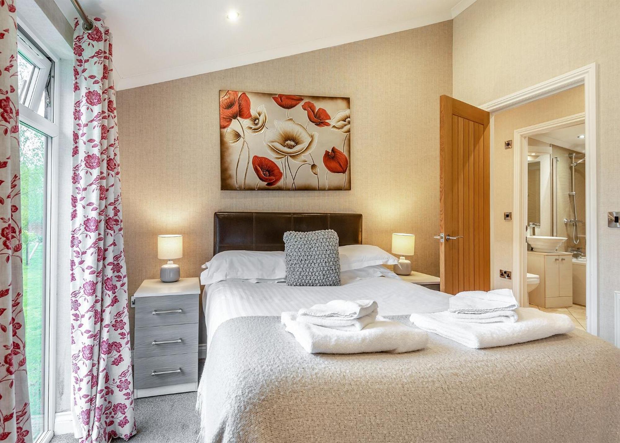 Woodhall Country Park Lodges วูดฮอลล์สปา ภายนอก รูปภาพ