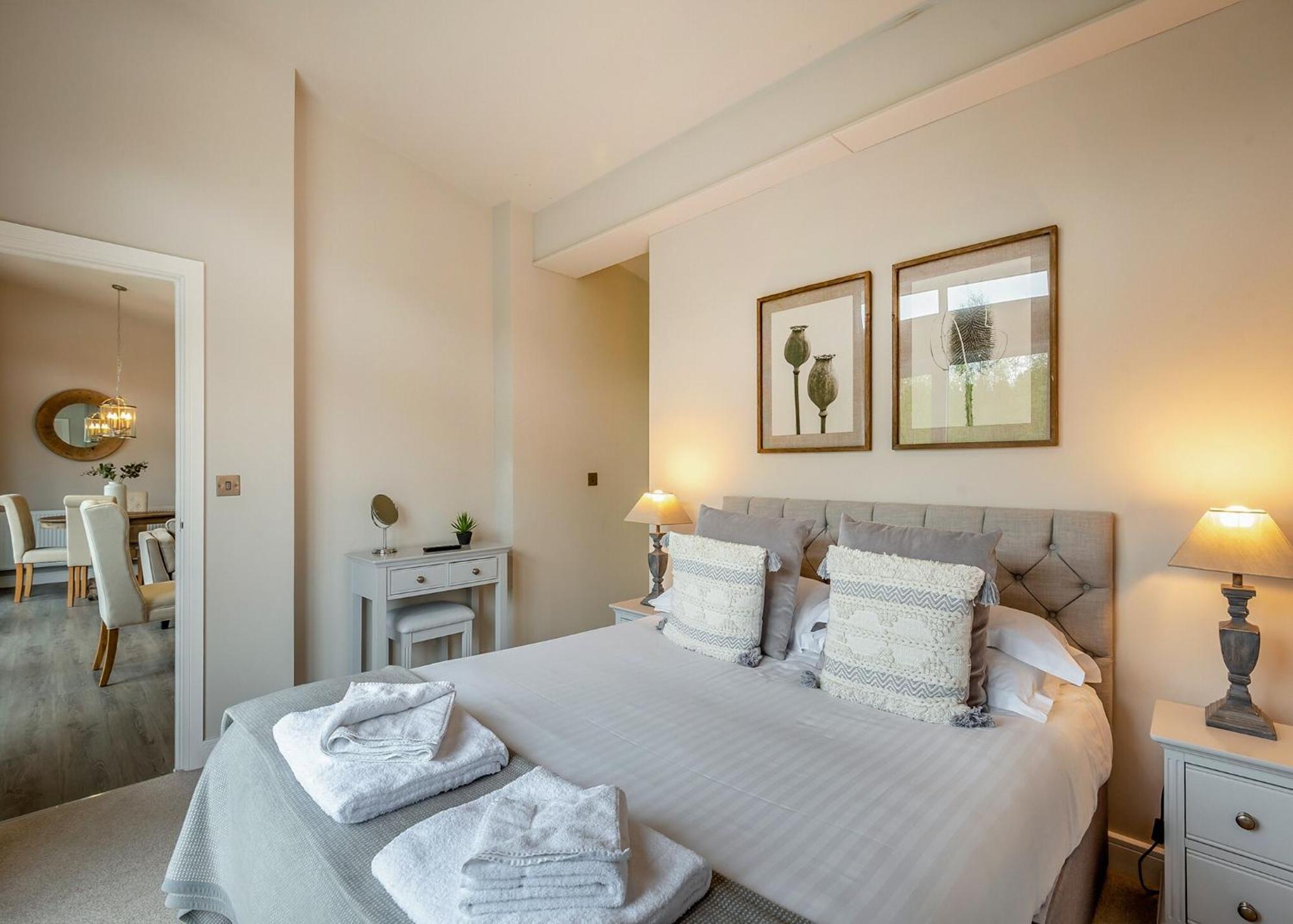 Woodhall Country Park Lodges วูดฮอลล์สปา ภายนอก รูปภาพ