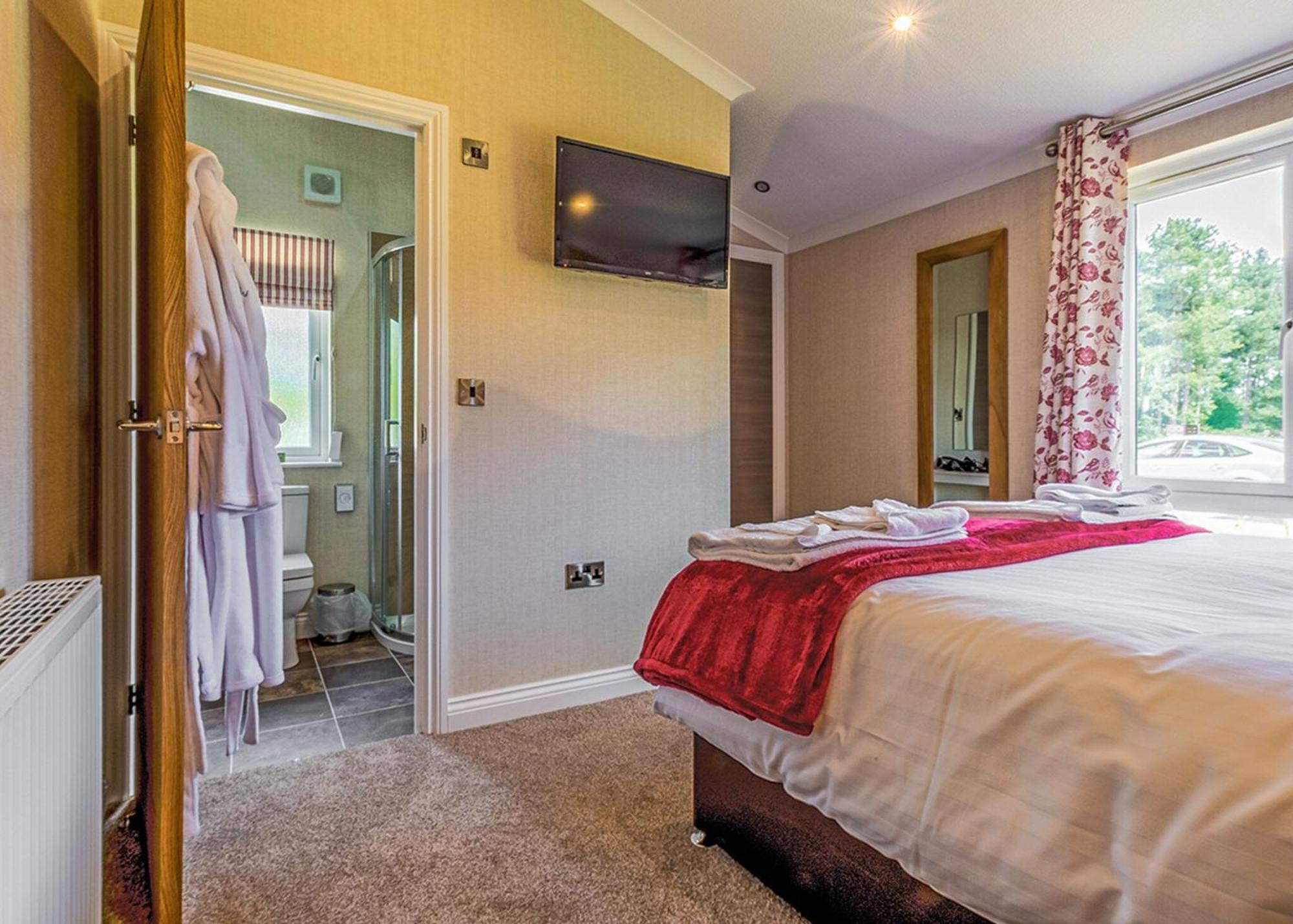 Woodhall Country Park Lodges วูดฮอลล์สปา ภายนอก รูปภาพ