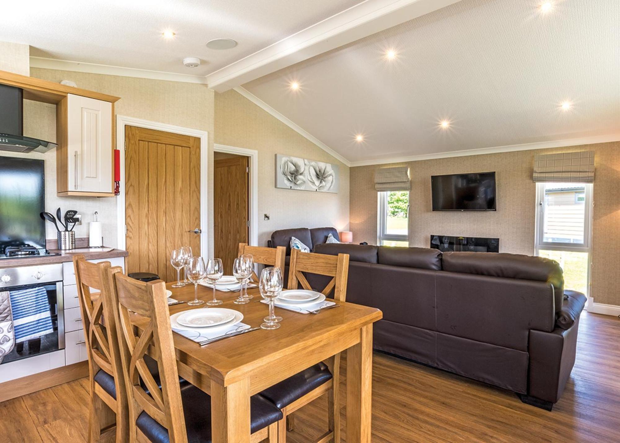 Woodhall Country Park Lodges วูดฮอลล์สปา ภายนอก รูปภาพ