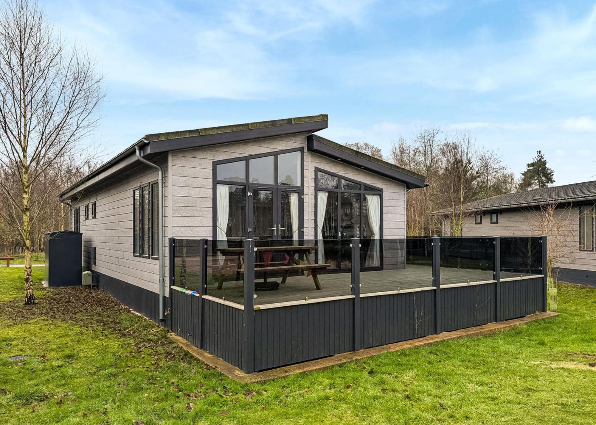 Woodhall Country Park Lodges วูดฮอลล์สปา ภายนอก รูปภาพ